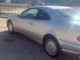 Mercedes-Benz E 320 1999 года за 1 400 000 тг. в Жанаозен – фото 4