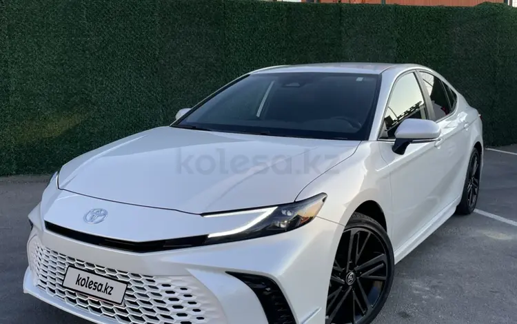 Toyota Camry 2024 года за 19 000 000 тг. в Актау