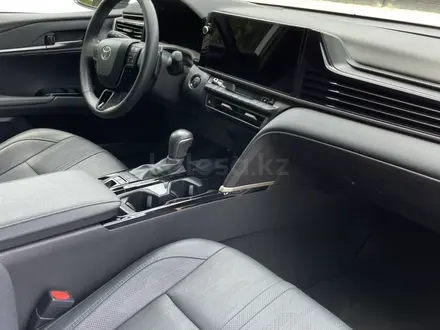 Toyota Camry 2024 года за 19 000 000 тг. в Актау – фото 4
