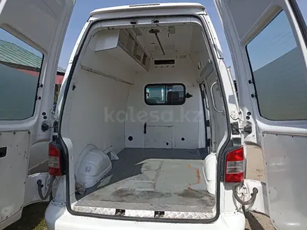 Volkswagen Transporter 2010 года за 6 800 000 тг. в Алматы – фото 5