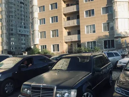 Mercedes-Benz E 230 1992 года за 2 000 000 тг. в Астана