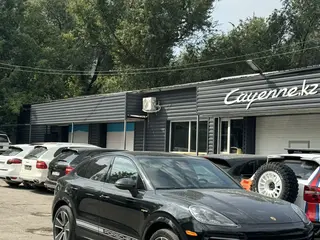 Порше Cayenne Coupe, 2020