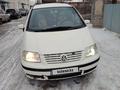 Volkswagen Sharan 2001 годаfor3 250 000 тг. в Уральск