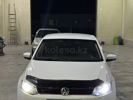 Volkswagen Polo 2013 года за 3 000 000 тг. в Шымкент – фото 2