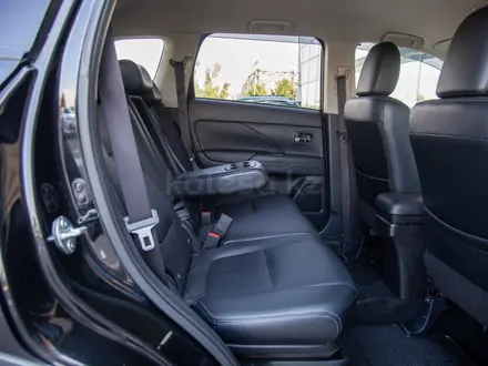 Mitsubishi Outlander 2015 года за 8 500 000 тг. в Алматы – фото 13