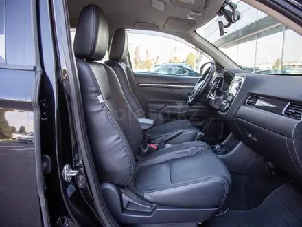 Mitsubishi Outlander 2015 года за 8 500 000 тг. в Алматы – фото 12