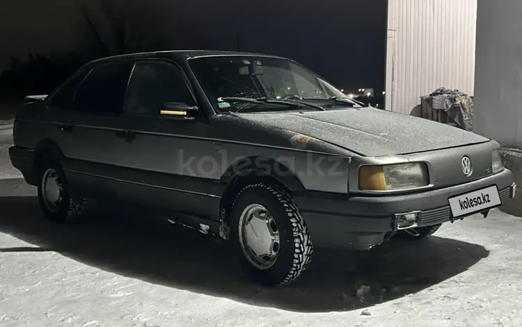 Volkswagen Passat 1990 годаfor725 000 тг. в Астана