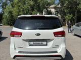 Kia Carnival 2016 года за 13 500 000 тг. в Тараз – фото 4