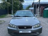 Toyota Camry 2000 года за 3 400 000 тг. в Алматы