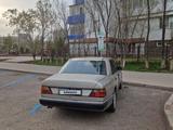 Mercedes-Benz E 300 1990 года за 1 450 000 тг. в Астана