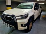 Toyota Hilux 2023 годаүшін28 200 000 тг. в Алматы