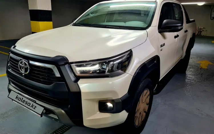 Toyota Hilux 2023 года за 28 200 000 тг. в Алматы