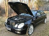 Mercedes-Benz E 280 2006 годаүшін7 200 000 тг. в Караганда – фото 2