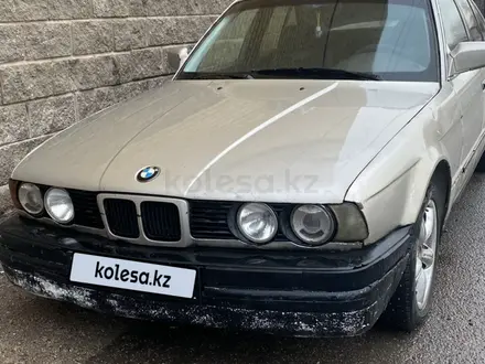 BMW 520 1990 года за 1 000 000 тг. в Астана – фото 4