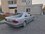 Mercedes-Benz E 230 1996 годаүшін2 700 000 тг. в Астана – фото 4