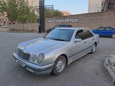 Mercedes-Benz E 230 1996 года за 2 550 000 тг. в Астана – фото 6