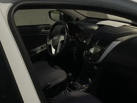 Hyundai Accent 2014 года за 3 150 000 тг. в Караганда – фото 12