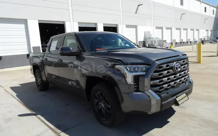 Toyota Tundra 2023 года за 65 000 000 тг. в Астана