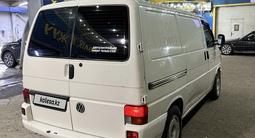 Volkswagen Transporter 2001 года за 4 100 000 тг. в Алматы – фото 3