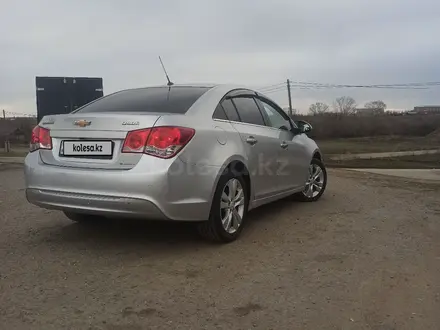 Chevrolet Cruze 2014 года за 5 500 000 тг. в Усть-Каменогорск – фото 2