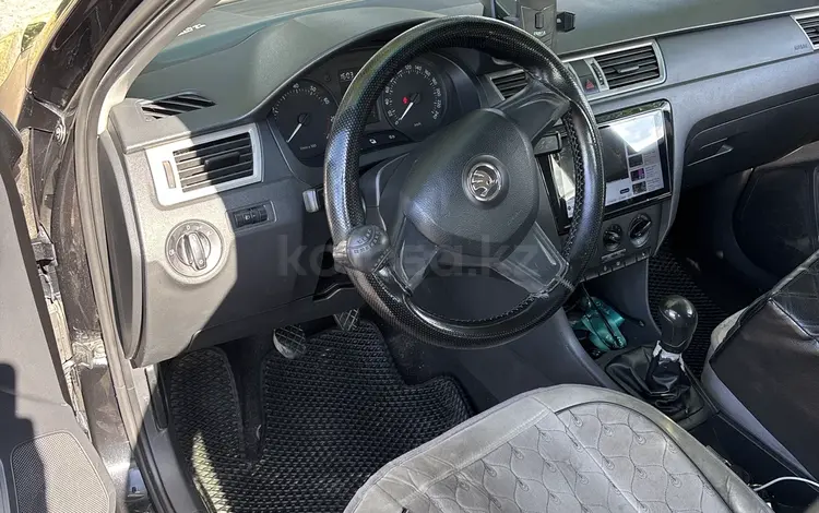 Skoda Rapid 2014 годаүшін3 200 000 тг. в Алматы