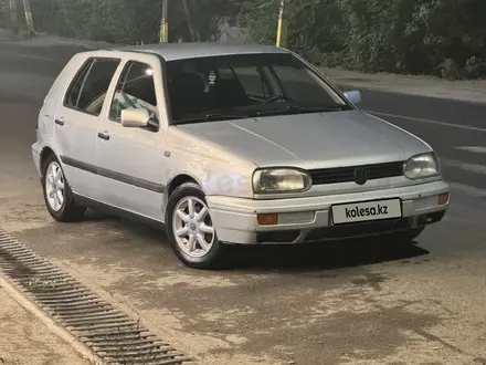 Volkswagen Golf 1998 года за 1 550 000 тг. в Тараз