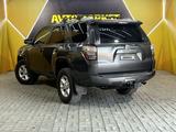 Toyota 4Runner 2015 года за 13 500 000 тг. в Актау – фото 5
