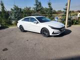 Hyundai Elantra 2023 годаfor9 950 000 тг. в Алматы – фото 3