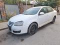 Volkswagen Jetta 2010 годаfor1 600 000 тг. в Алматы – фото 4