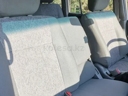 Toyota Land Cruiser 2004 года за 19 500 000 тг. в Алматы – фото 16