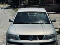 Volkswagen Passat 1997 годаүшін1 750 000 тг. в Шымкент