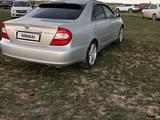 Toyota Camry 2004 года за 6 000 000 тг. в Атырау – фото 4