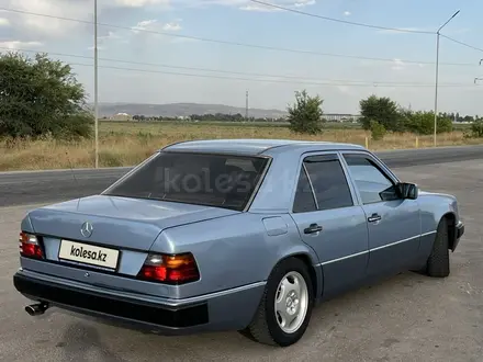 Mercedes-Benz E 230 1991 года за 2 100 000 тг. в Кордай – фото 5