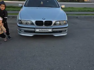 BMW 528