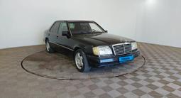 Mercedes-Benz E 220 1993 года за 990 000 тг. в Шымкент – фото 2