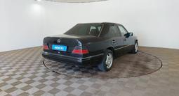Mercedes-Benz E 220 1993 года за 990 000 тг. в Шымкент – фото 3