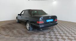 Mercedes-Benz E 220 1993 года за 990 000 тг. в Шымкент – фото 4