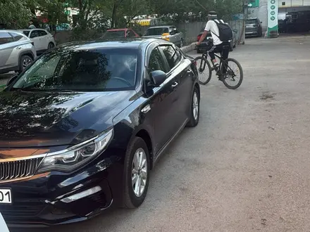 Kia K5 2017 года за 5 100 000 тг. в Астана – фото 21