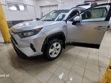 Toyota RAV4 2021 года за 15 852 898 тг. в Астана – фото 9