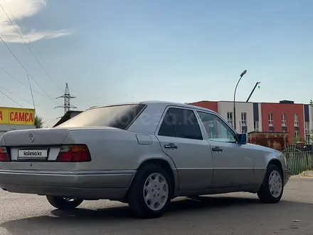Mercedes-Benz E 230 1986 года за 1 900 000 тг. в Алматы – фото 61