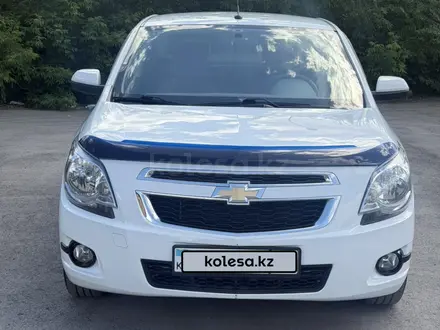 Chevrolet Cobalt 2022 года за 5 390 000 тг. в Караганда – фото 2