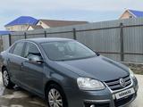 Volkswagen Jetta 2007 годаүшін2 800 000 тг. в Атырау – фото 2