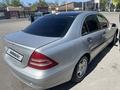 Mercedes-Benz C 200 2002 годаүшін2 450 000 тг. в Тараз – фото 4