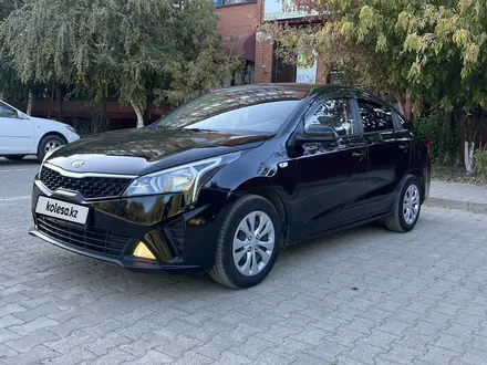 Kia Rio 2020 года за 7 400 000 тг. в Актобе – фото 2