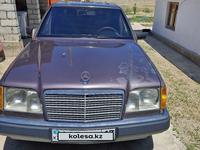 Mercedes-Benz E 220 1994 годаүшін1 700 000 тг. в Шымкент