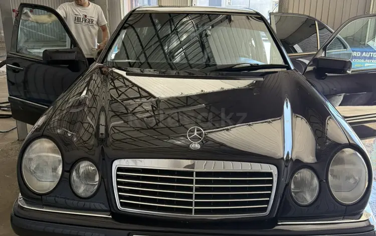 Mercedes-Benz E 320 1998 года за 4 950 000 тг. в Шымкент