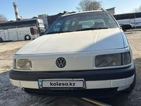 Volkswagen Passat 1992 годаfor2 100 000 тг. в Шымкент