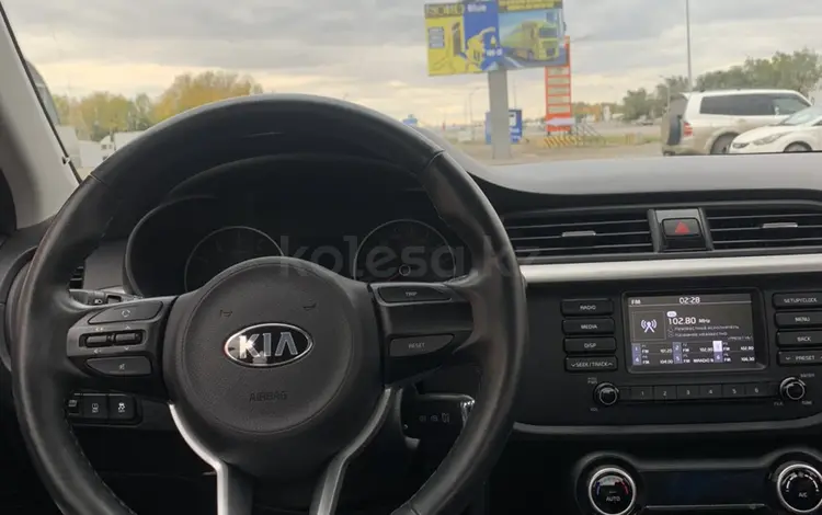 Kia Rio 2018 года за 7 300 000 тг. в Караганда