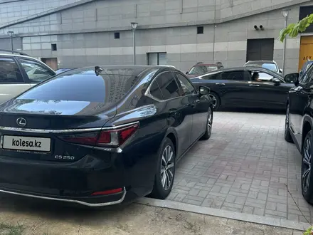 Lexus ES 250 2020 года за 19 000 000 тг. в Астана – фото 6