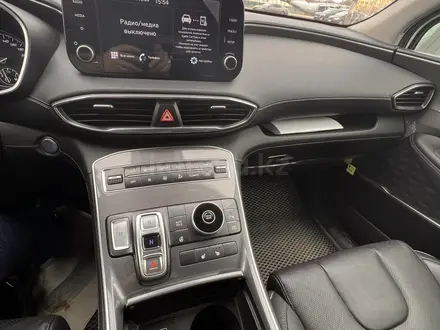 Hyundai Santa Fe 2023 года за 16 495 000 тг. в Актобе – фото 6